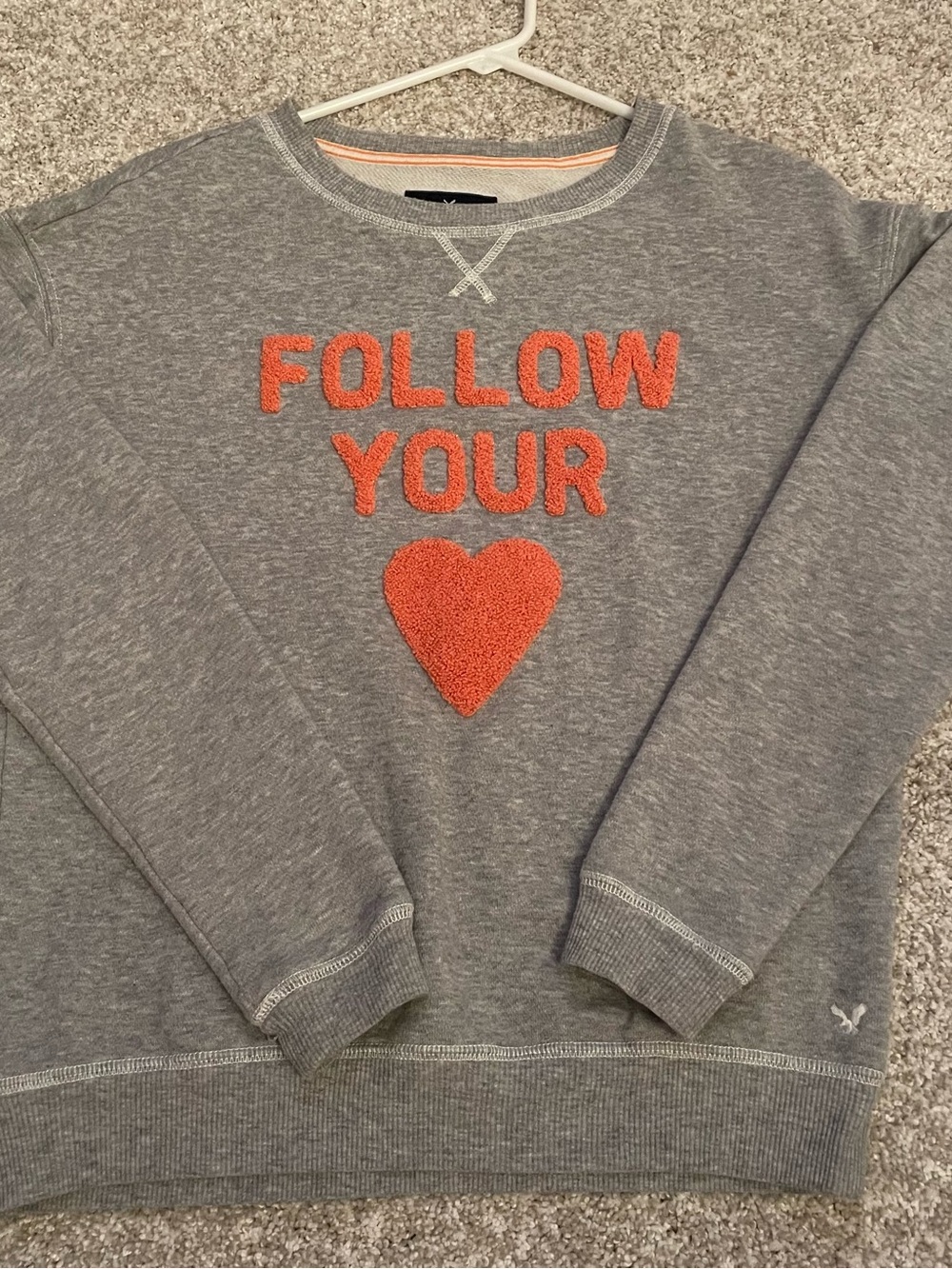 American Eagle Follow Your Heart Gray Crewneck Sweatshirt – XS